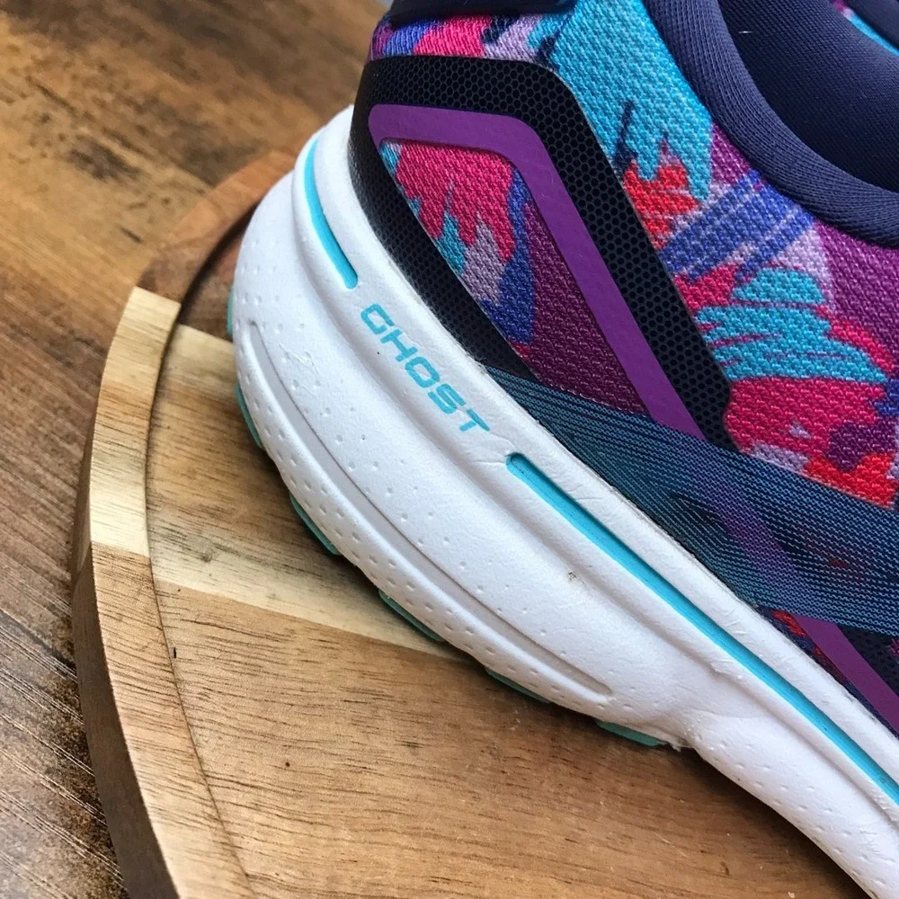 Brooks minor wear